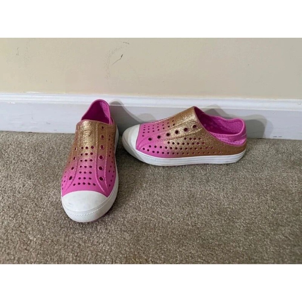 Sketchers Youth Girls Slip on Sneakers